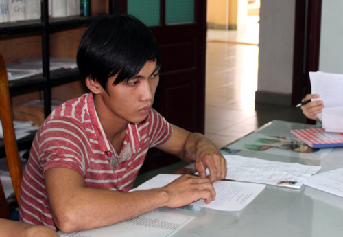 Lê Vương Quốc đến công an đầu thú