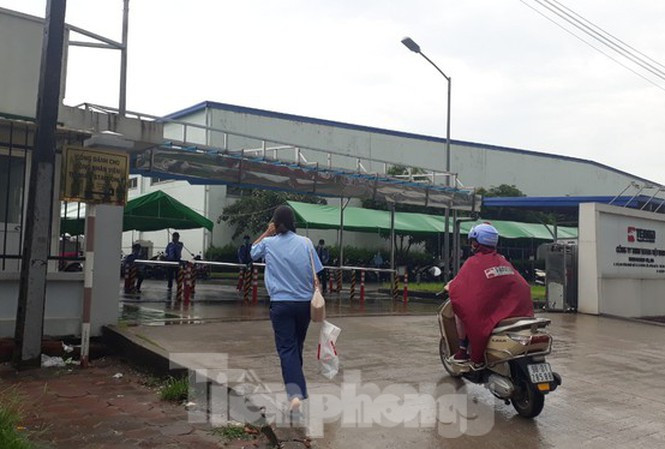 Công nhân Tenma Việt Nam vẫn làm việc bình thường ngày 26/5. Ảnh: Nguyễn Thắng 