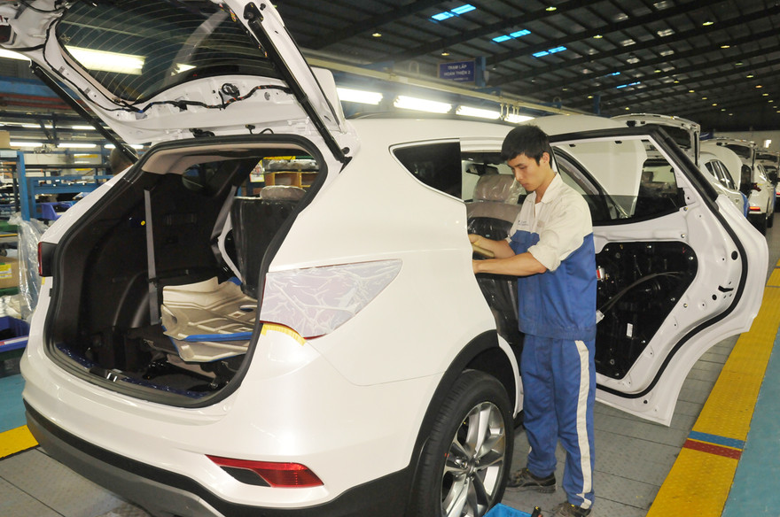 Dịch COVID-19 khiến nhiều hoạt động sản xuất, kinh doanh nhiều doanh nghiệp bị đình trệ. Ảnh minh họa của: Tuấn Nguyễn