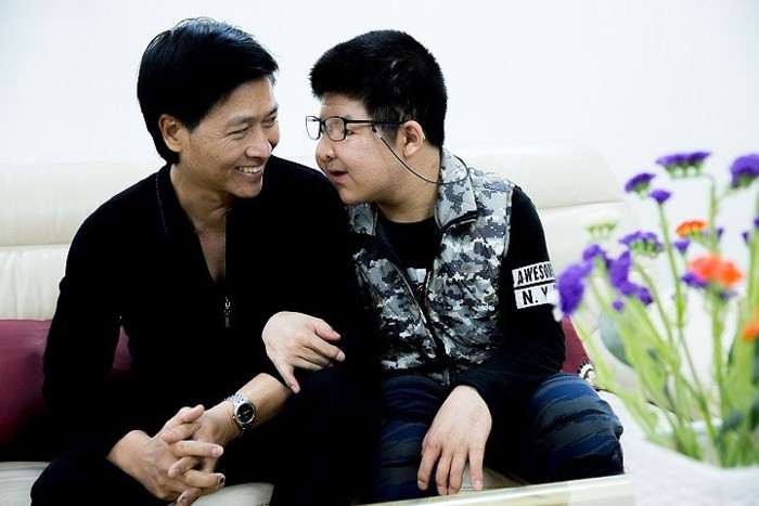 Câu chuyện về hành trình của bố con Quốc Tuấn đã truyền cảm hứng cho giới trẻ.