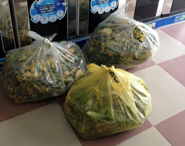 Vỏ hoa quả được dùng để ủ phân