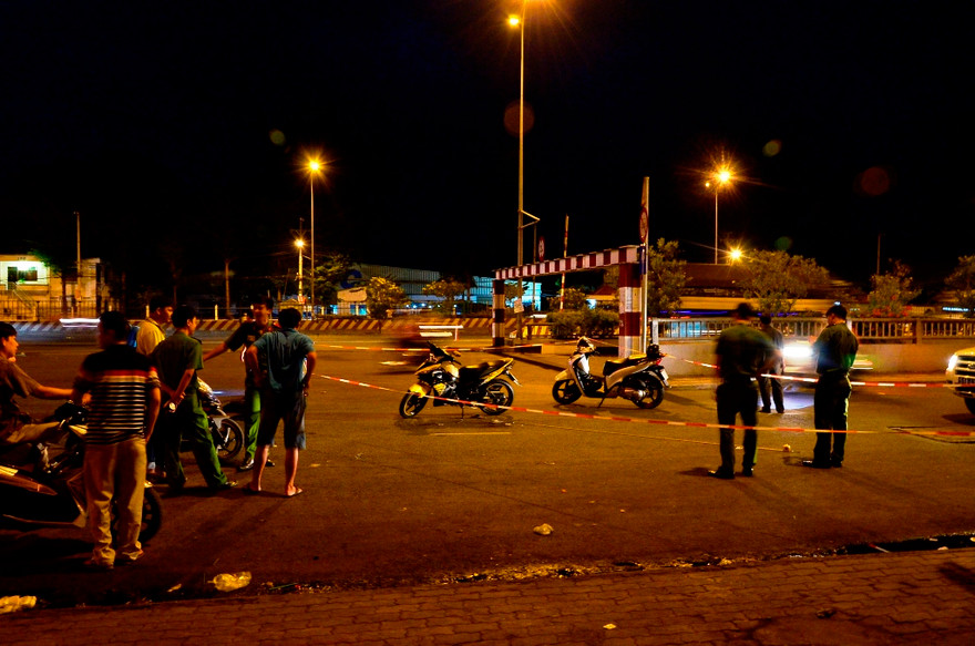 Công an có mặt khám nghiệm hiện trường