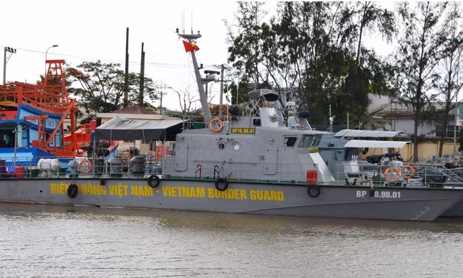 Tàu tuần tra cứu hộ mới của Sóc Trăng.