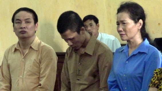 Các bị cáo tại tòa.