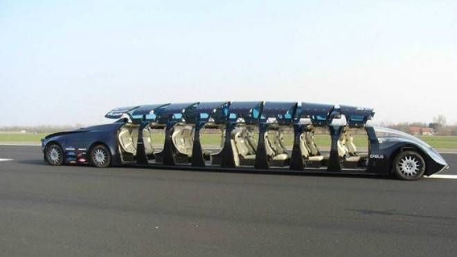 Khám phá xe bus siêu tốc độ ở Dubai