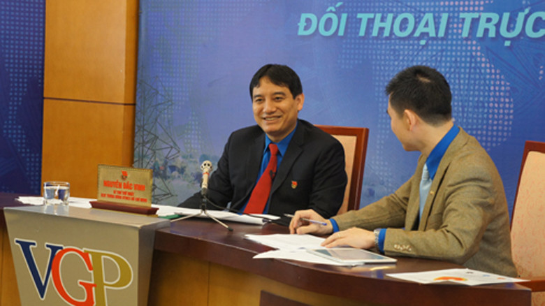 Bí thư thứ nhất T.Ư Đoàn Nguyễn Đắc Vinh tại buổi đối thoại.