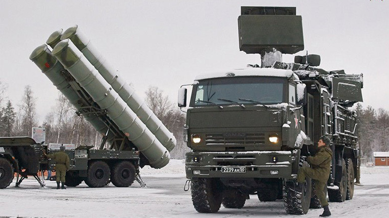 Mục kích cuộc huấn luyện của cặp 'song sát' S-400, Pantsir-S1