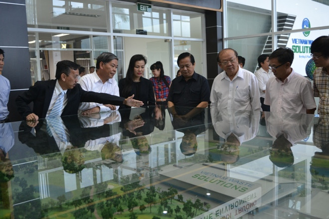 Khu liên hợp xử lý chất thải Đa Phước của ông David Dương đang bị truyền thông công kích gần một tháng nay.