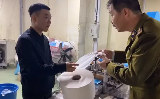 Giám đốc Sở Y tế: Khẩu trang từ giấy vệ sinh hoàn toàn vô tác dụng
