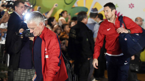 Bi hài tuyển Pháp: Rời Paris để đến… Paris