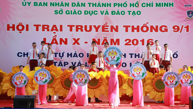 Các tiết mục văn nghệ tại hội trại.