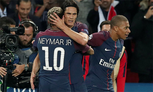 Với PSG, việc dàn hoà giữa Neymar với Cavani quan trọng không kém kết quả trận đấu. Ảnh: Reuters.