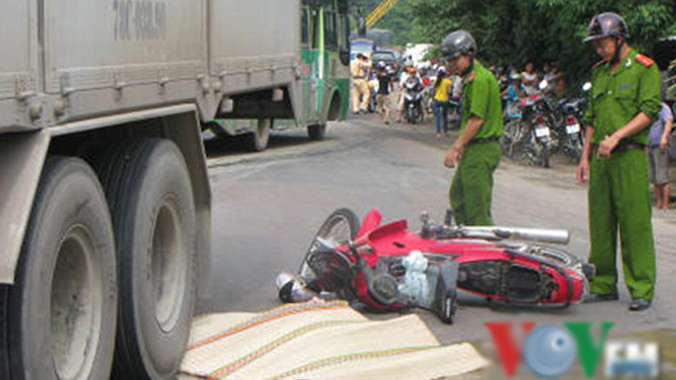 Hiện trường vụ tai nạn. Ảnh: Hòa Bình.