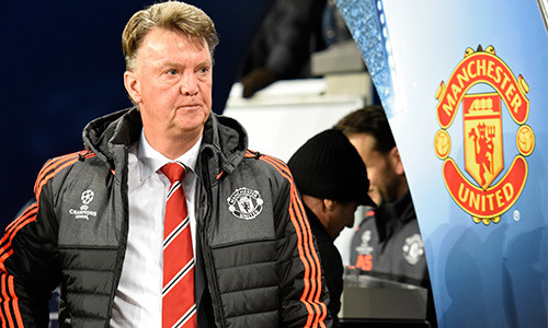 Van Gaal rất tự tin rằng ghế của ông ở Old trafford vẫn vững chải, bất chấp đội vừa bị loại khỏi Champions League. Ảnh: Reuters.