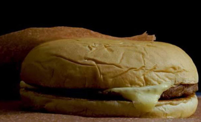 Túi đựng đồ ăn bằng rong biển, giải pháp mới cho việc bảo vệ môi trường