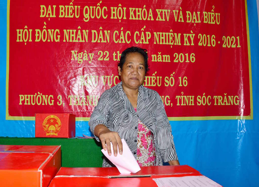 Cử tri bỏ phiếu