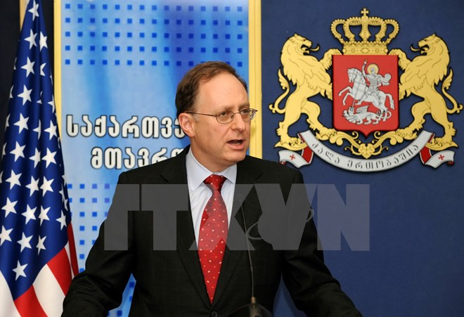 Phó Tổng Thư ký NATO Alexander Vershbow. (Nguồn: AFP/TTXVN)