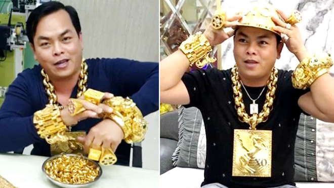 Phúc XO khoe vàng... giả khi chưa bị bắt