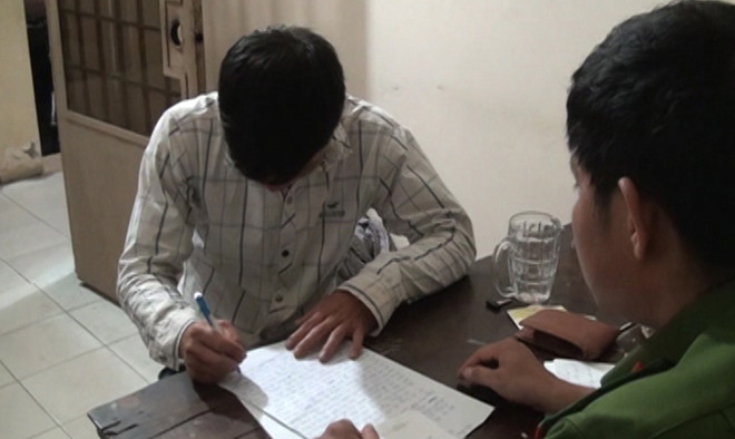 Vác dao đâm chết hàng xóm sau chầu nhậu