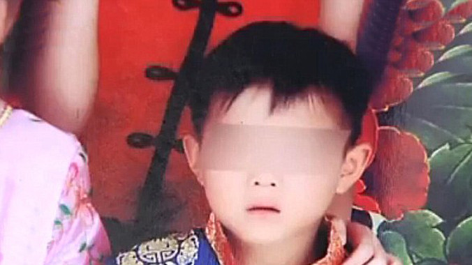 Nạn nhân tử vong do ăn phải kẹo mút có chứa thuốc diệt chuột.