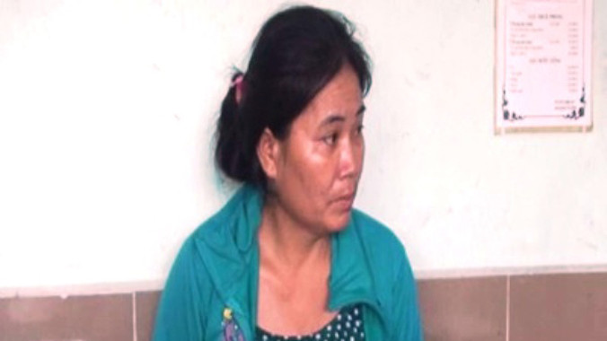 Nghi can Nguyễn Thị Hồng tại cơ quan công an. Ảnh CA cung cấp.