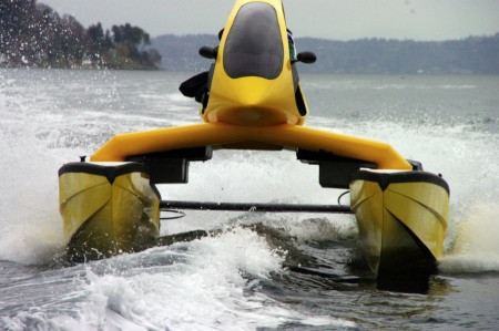 Tàu lượn kiểu James Bond