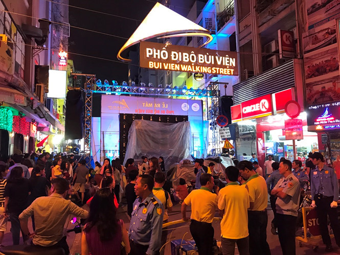 Phố đi bộ Bùi Viện chính thức đi vào hoạt động.