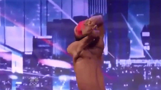 Màn uốn dẻo đỉnh cao ở sân khấu Got Talent Mỹ