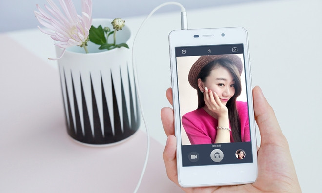 Oppo trình làng smartphone 'bình dân'