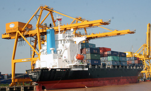 Lãnh đạo Việt Nam kêu gọi nhà đầu tư nước ngoài tham gia nhiều hơn vào quá trình cổ phần hóa doanh nghiệp Nhà nước.