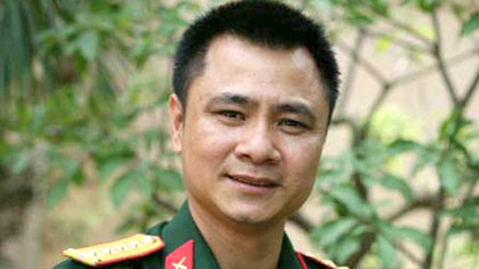 Nghệ sĩ Tự Long.