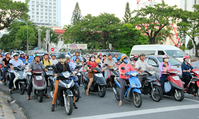 Phương tiện cá nhân tăng, gây áp lực giao thông ở trung tâm thành phố Đà Nẵng.
