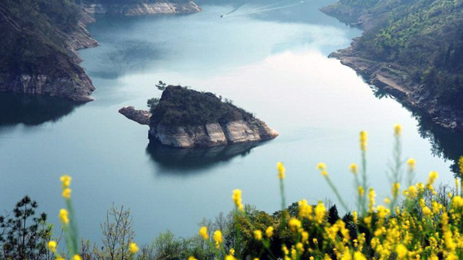 Kì lạ hòn đảo nhỏ chỉ xuất hiện vào mùa xuân