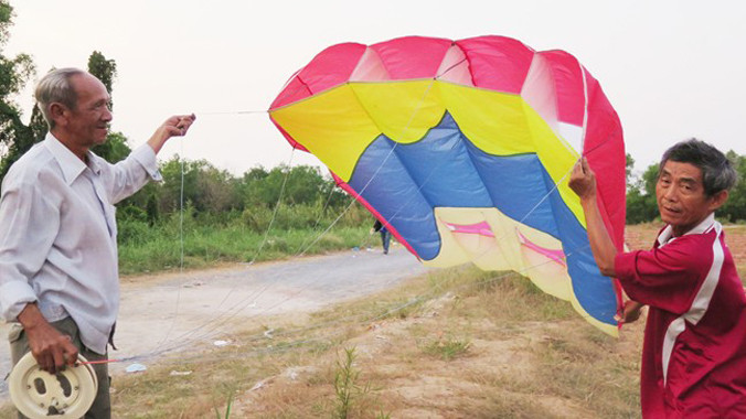 Nghệ nhân Vân và con diều khí động học.