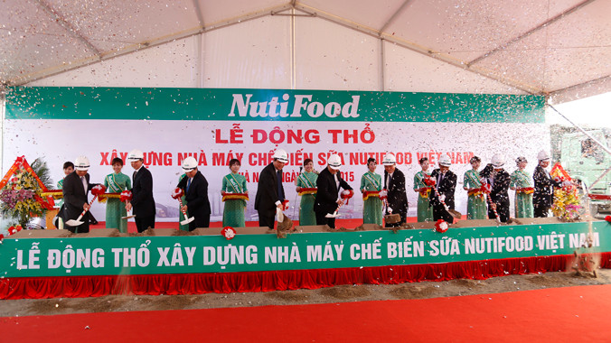 Lễ động thổ nhà máy sản xuất sữa lớn nhất miền Bắc.