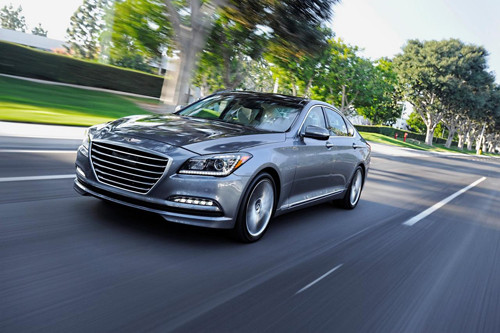 Hyundai Genesis 2015. 