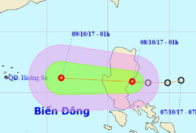 Áp thấp nhiệt đới tiến vào biển Đông, gió giật cấp 8