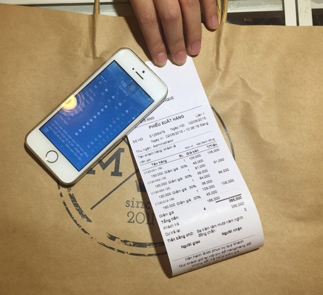 Mức giảm giá hoá đơn sẽ là nhiệt độ thời tiết tại thời điểm khách mua hàng. Ảnh: Ngọc Lan