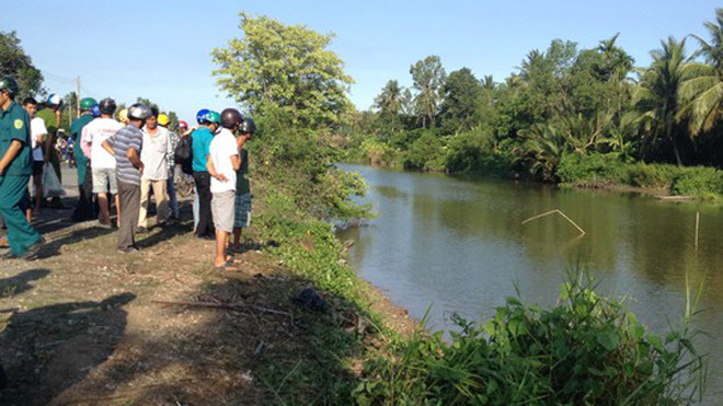 Đoạn kênh nơi ông Hải lao xe ô tô xuống, dẫn đến tử vong