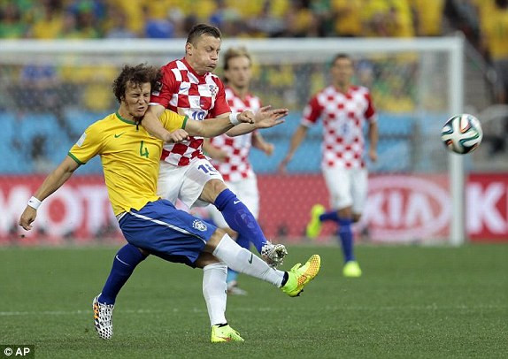 Những hình ảnh ấn tượng của trận mở màn World Cup