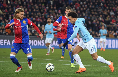 Sane trong trận đấu với Basel. Ảnh: AFP.