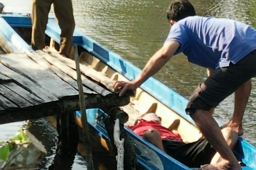 Vớt thi thể nạn nhân