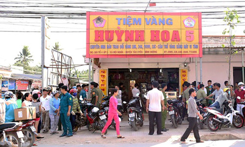Tiệm vàng xảy ra vụ cướp. Ảnh: Chí Tâm