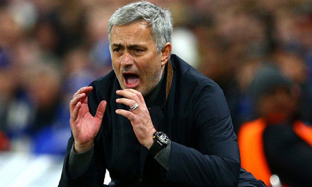 HLV Mourinho chưa ký hợp đồng với MU.