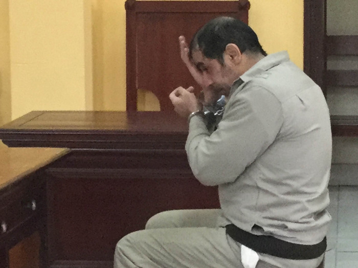 Bị cáo Parviz Dolati khai nhận hành vi trộm cắp *ảnh: Duy Chiến