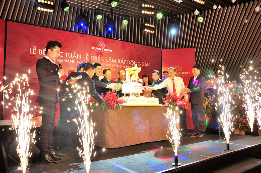 Tài trợ 6 tỷ đồng cho Liên đoàn bóng đá và U23 Việt Nam