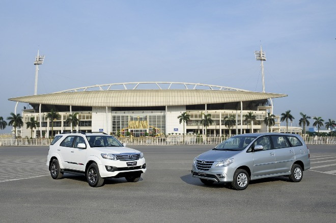 Toyota Việt Nam bất ngờ tung Innova và Fortuner đời mới