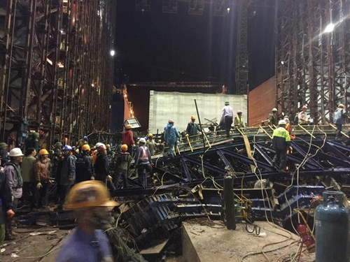 Điều tra nguyên nhân sập giàn giáo ở Vũng Áng