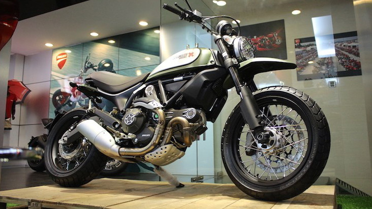 Khi ra mắt, Ducati Scrambler có tổng cộng 4 phiên bản là Icon, Classic, Urban Enduro và Full Throttle.