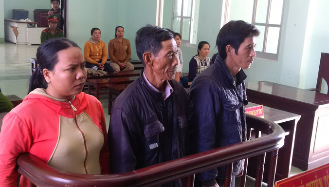 Các bị cáo tại tòa.